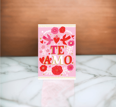 Pictura Te Amo Love Card in Spanish, an everyday greeting card featuring romantic message and decorative design.