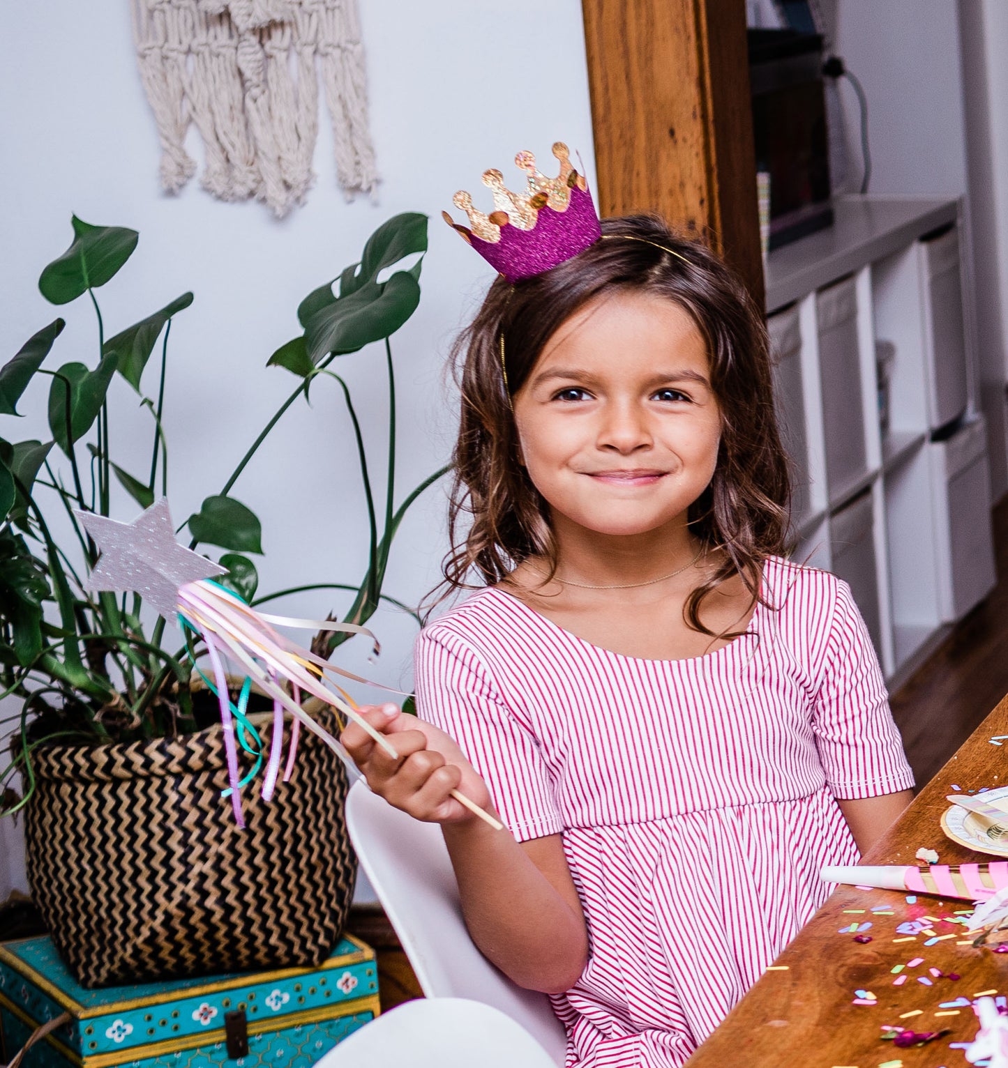 Colorful Mini Crowns Party Partners - Cardmore
