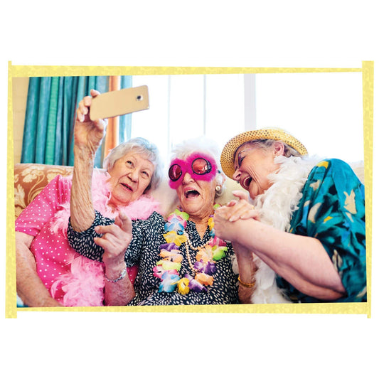 Funny Best Friends Selfie birthday card by Pictura featuring a humorous design for everyday card occasions.