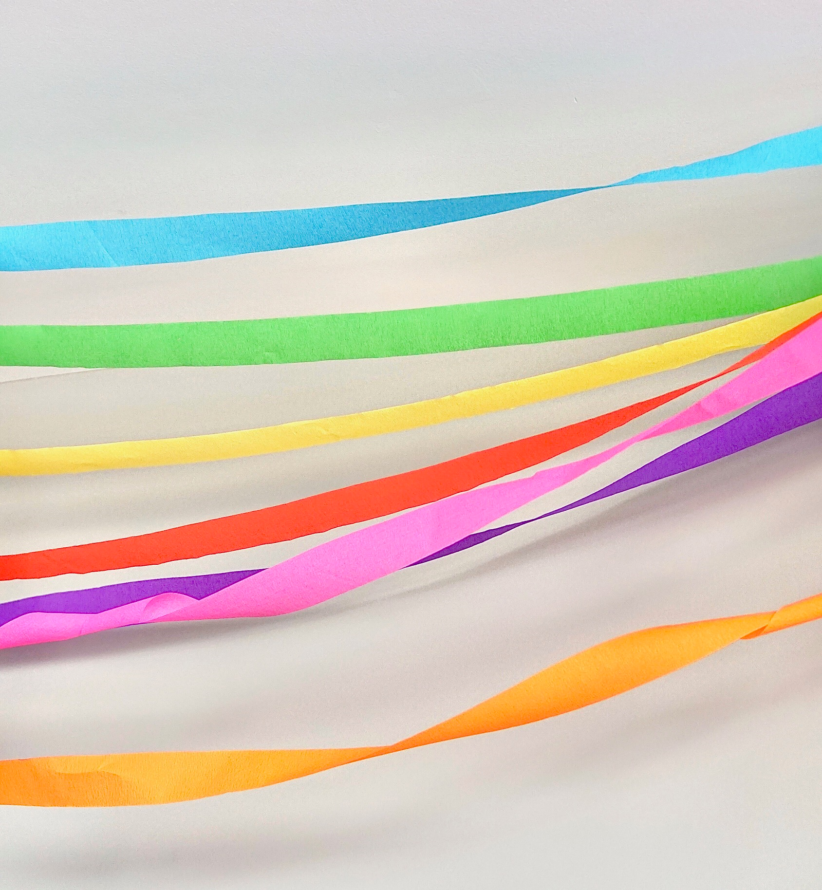 Rainbow Streamers Party Partners